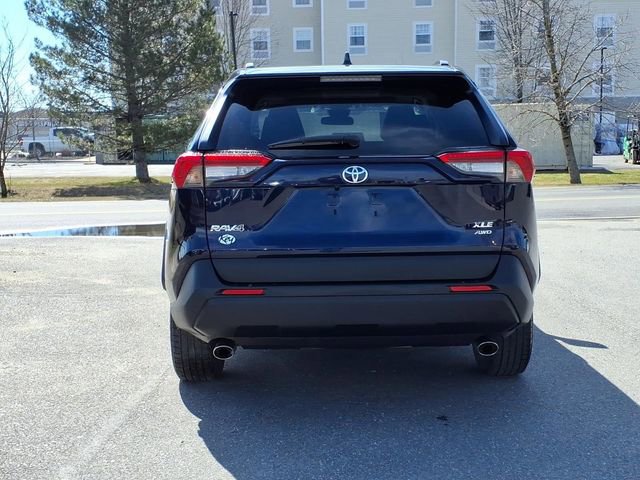 Used 2021 Toyota RAV4 XLE w/ Convenience Package AWD/4WD image 6