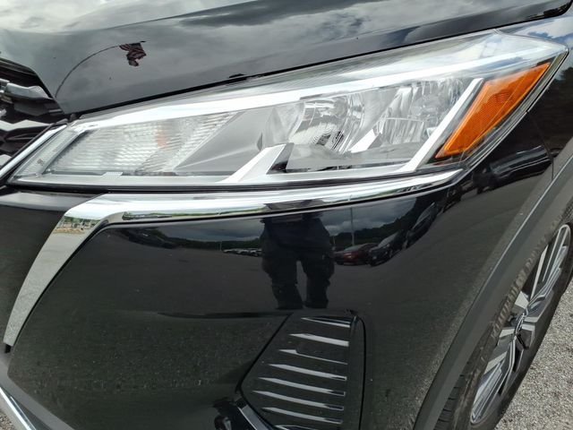 Used 2023 Nissan Kicks SV FWD image 4