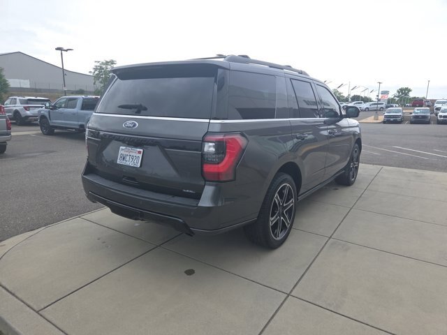 Certified 2021 Ford Expedition Limited AWD/4WD image 5