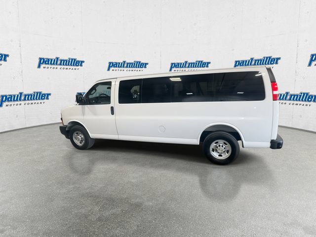 Used 2025 Chevrolet Express 3500 LS RWD image 7