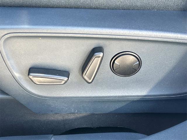 Certified 2025 Ford Maverick XLT w/ XLT Luxury Package image 29