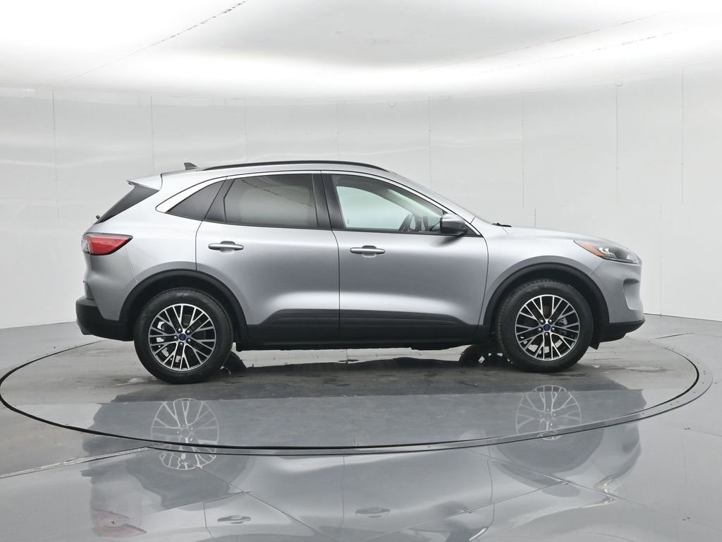 Certified 2022 Ford Escape SEL image 9