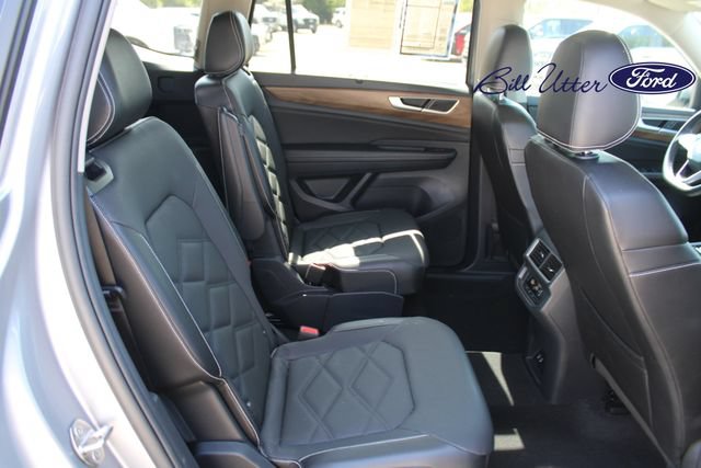 Used 2024 Volkswagen Atlas SE AWD/4WD image 12