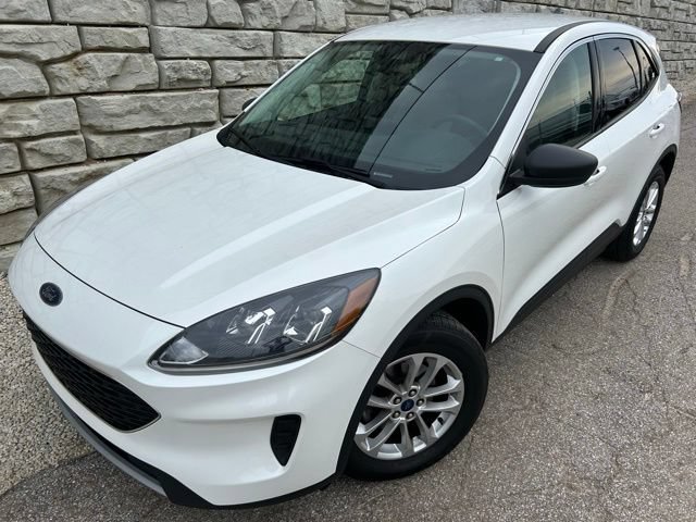 Certified 2022 Ford Escape SE