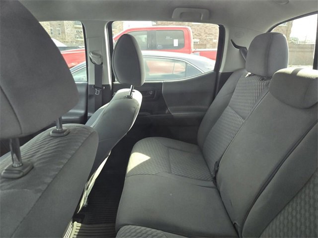 Used 2022 Toyota Tacoma SR image 9