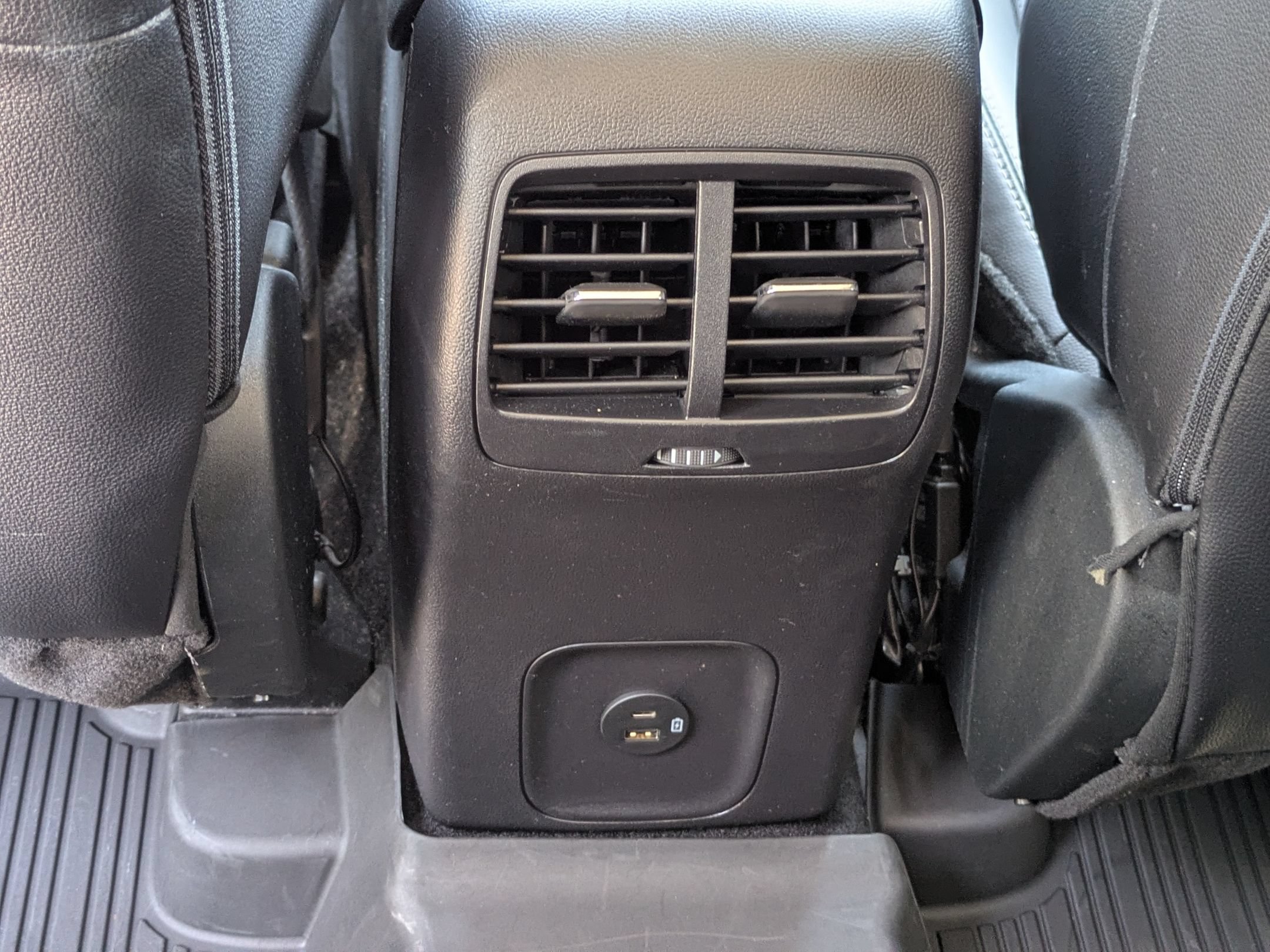 Certified 2022 Ford Escape SEL w/ Technology Package FWD image 31