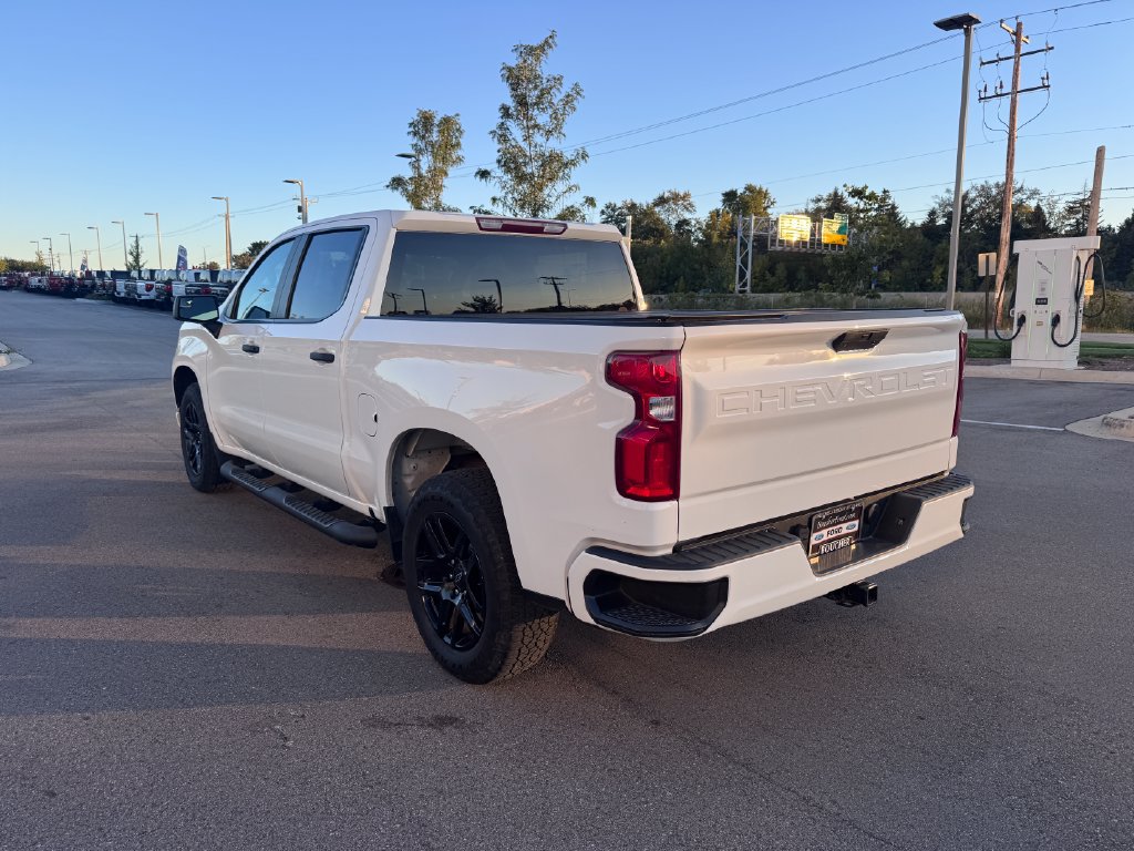 Used 2022 Chevrolet Silverado 1500 Custom w/ Rally Edition AWD/4WD image 7