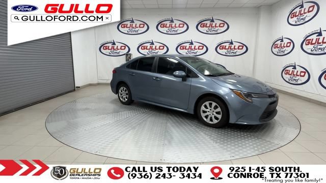 Used 2023 Toyota Corolla LE FWD image 2