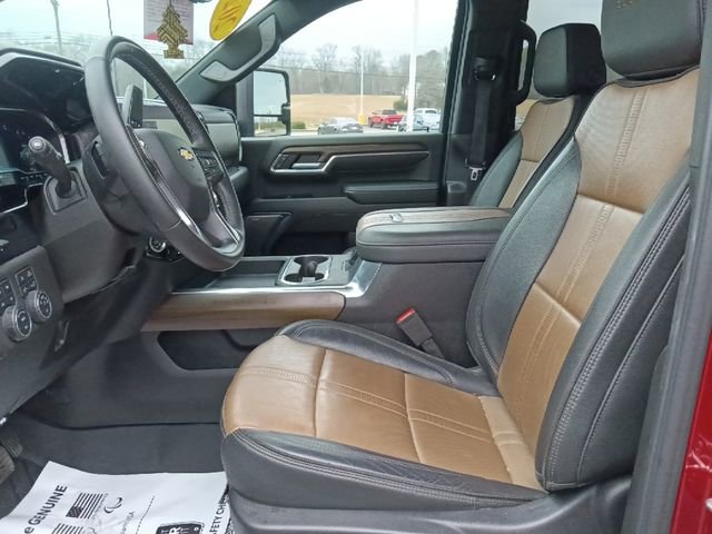 Used 2024 Chevrolet Silverado 2500 High Country w/ High Country Premium Package AWD/4WD image 15