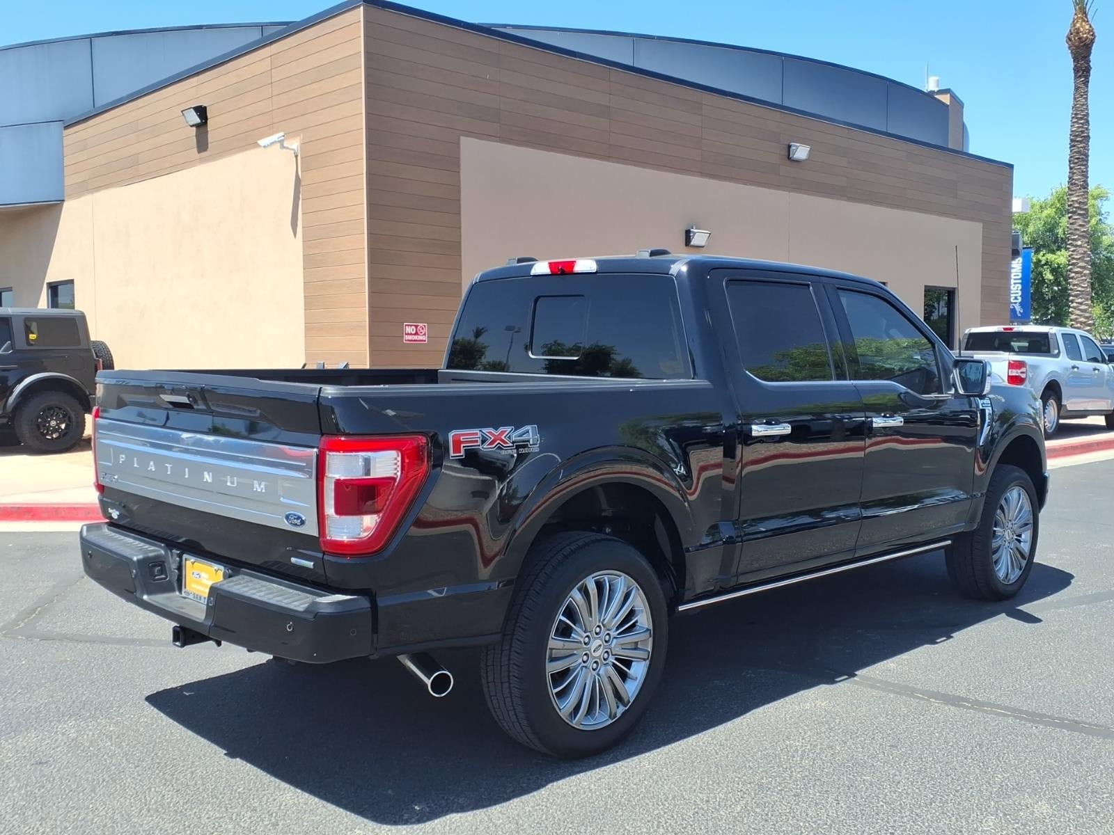 Certified 2022 Ford F150 Platinum w/ Equipment Group 701A High AWD/4WD image 4
