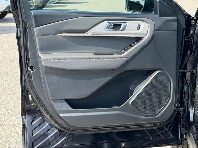 Certified 2025 Ford Explorer Active AWD/4WD image 14