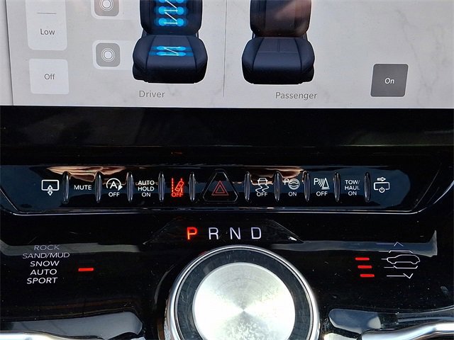 Used 2024 Jeep Grand Wagoneer L Series III image 26