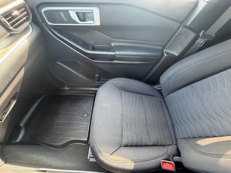 Certified 2020 Ford Explorer XLT RWD image 25
