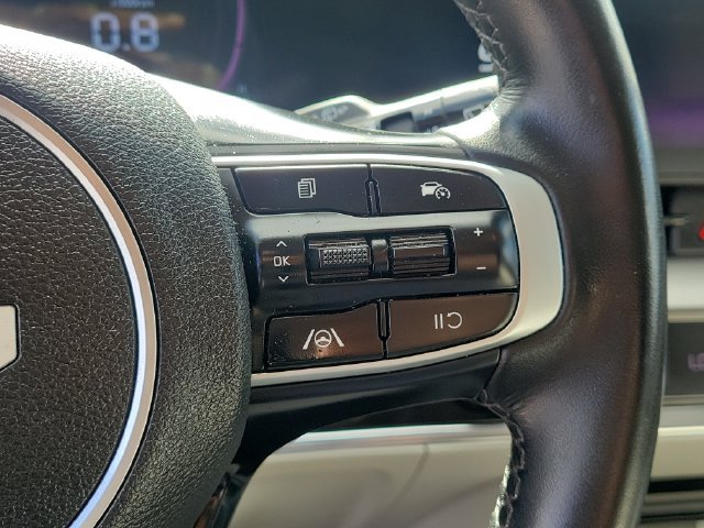 Used 2025 Kia Sportage EX FWD image 29