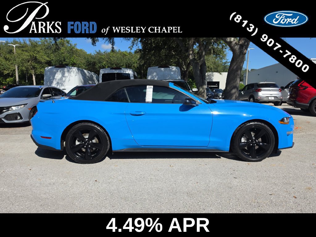 Certified 2022 Ford Mustang Convertible w/ Equipment Group 101A RWD image 4