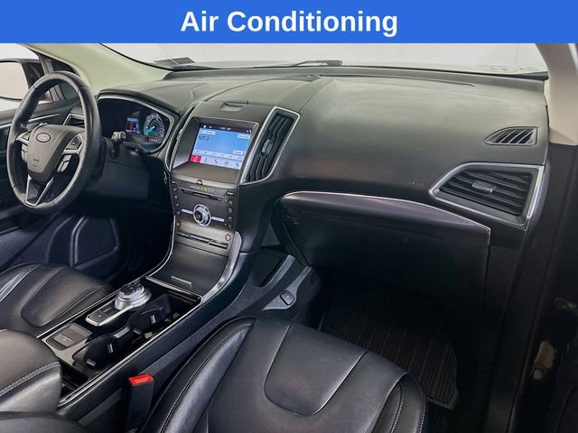 Certified 2019 Ford Edge Titanium w/ Cold Weather Package image 15