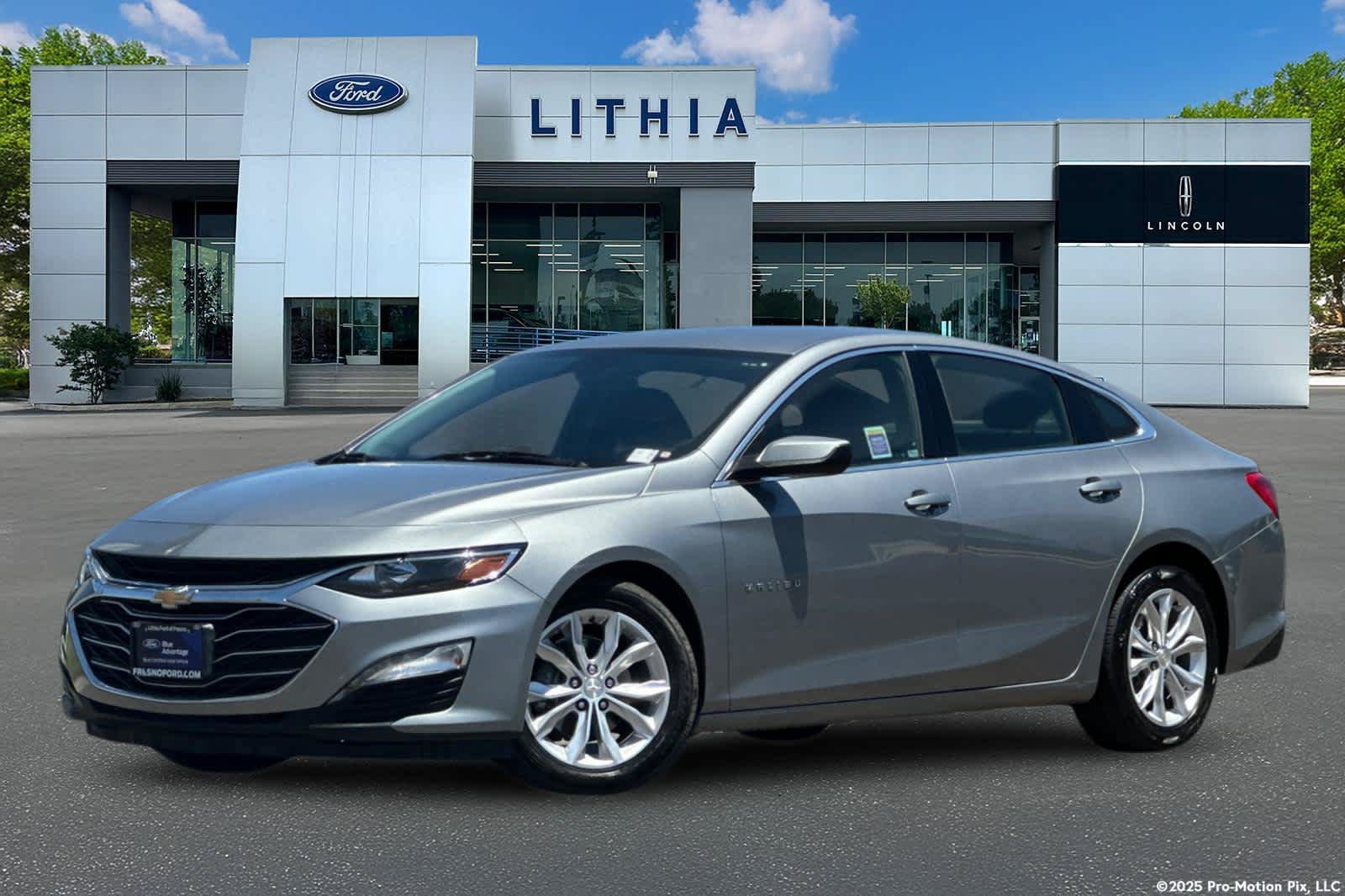 Used 2024 Chevrolet Malibu LT FWD image 1