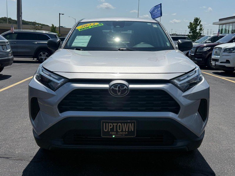 Used 2023 Toyota RAV4 LE AWD/4WD image 11