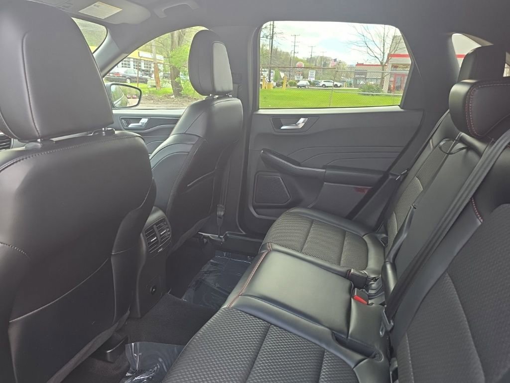 Certified 2024 Ford Escape ST-Line w/ Tech Pack #1 image 14