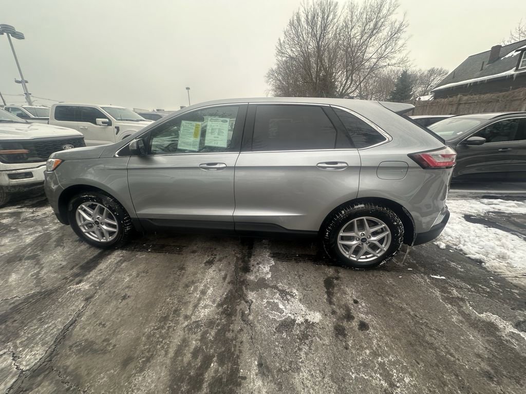 Certified 2023 Ford Edge SEL image 2