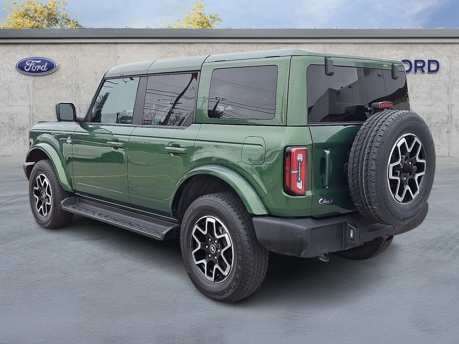 Certified 2025 Ford Bronco Outer Banks image 5