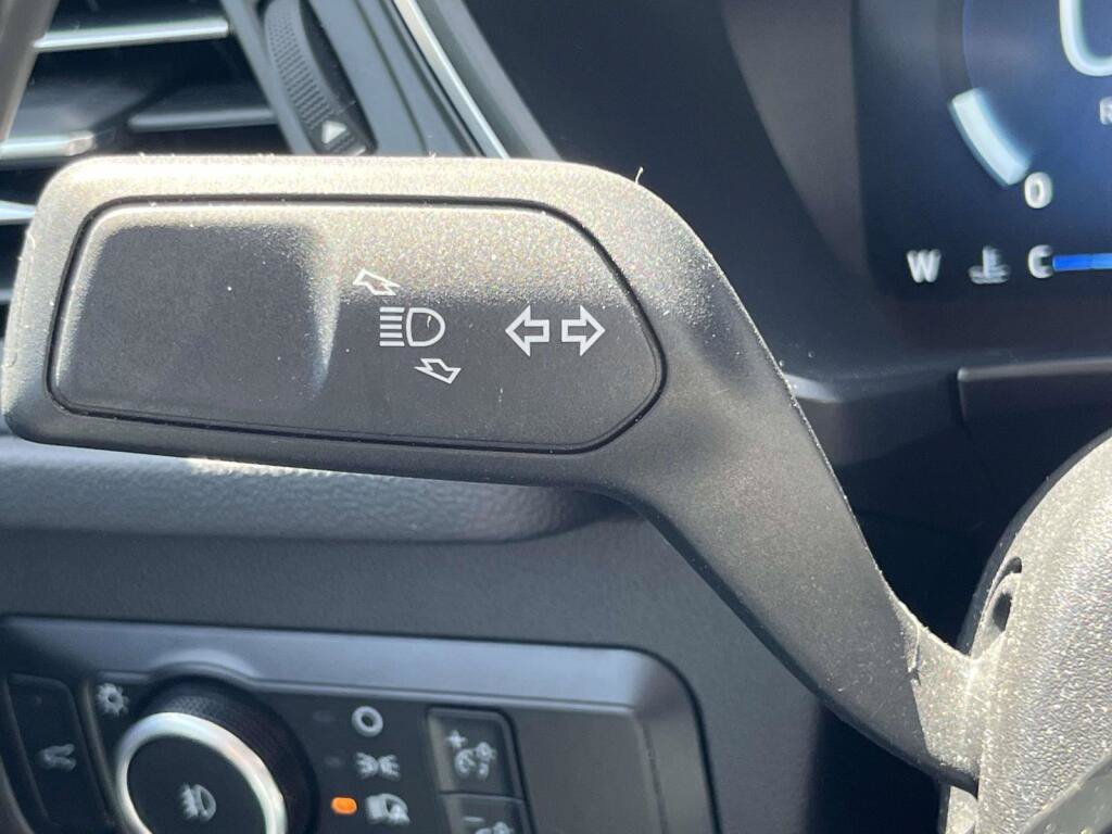 Certified 2024 Ford Escape Platinum AWD/4WD image 38