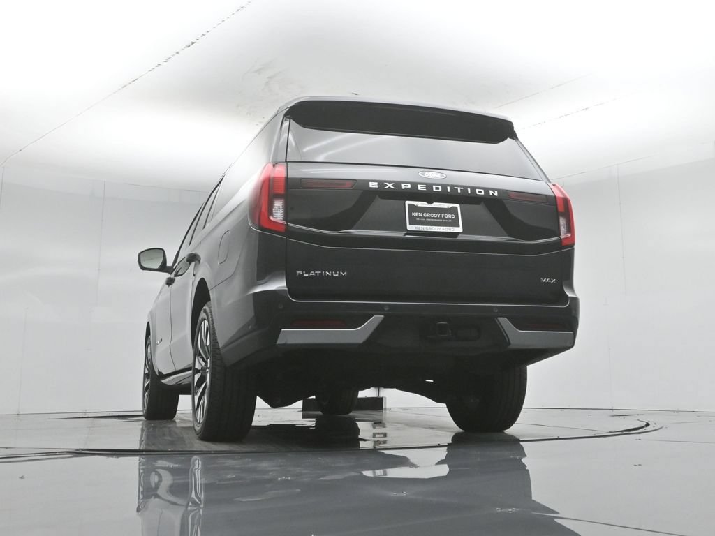 Certified 2025 Ford Expedition Max Platinum w/ Driver's Package AWD/4WD image 56