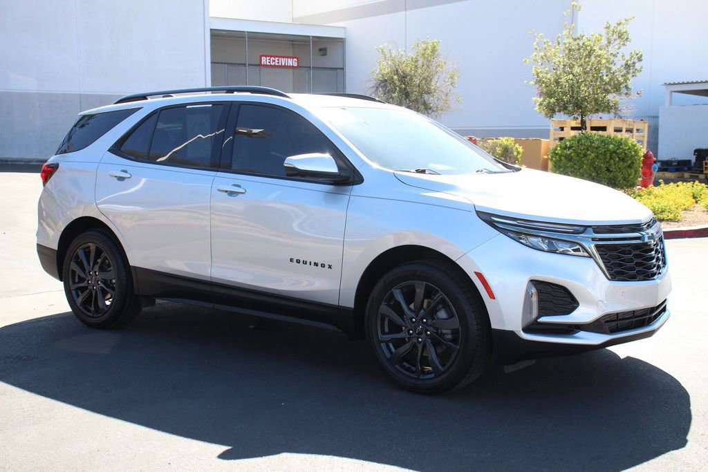 Used 2022 Chevrolet Equinox RS w/ Infotainment Package image 10