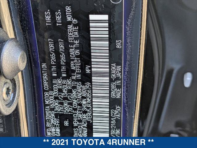 Used 2021 Toyota 4Runner TRD Off-Road Premium w/ Moonroof Package AWD/4WD image 24