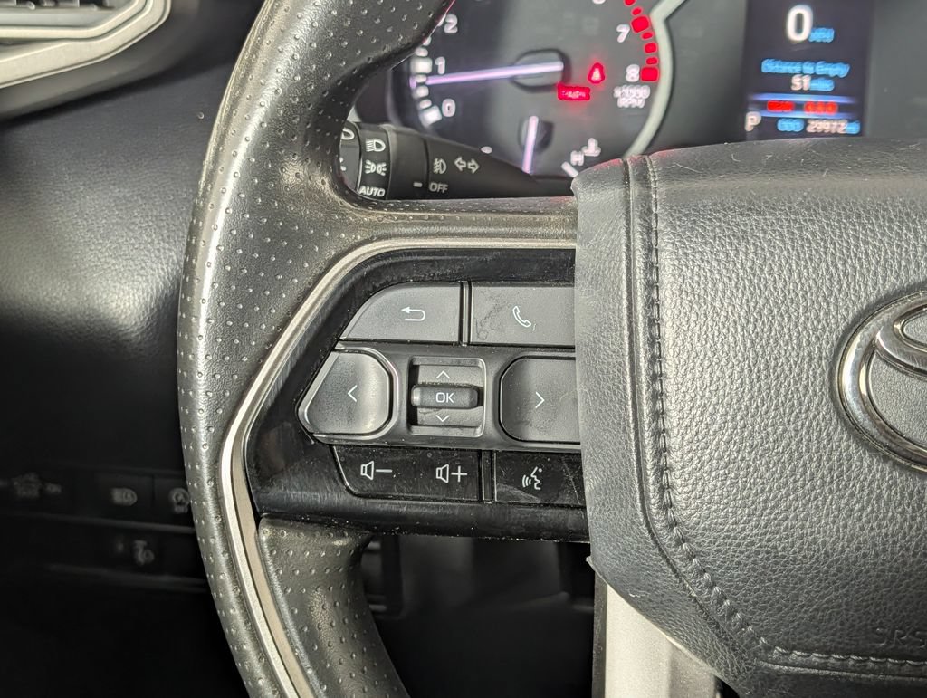 Used 2022 Toyota Tundra SR5 AWD/4WD image 17