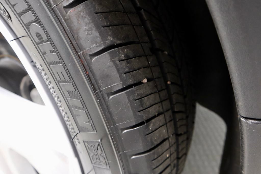 Used 2022 Chevrolet Bolt LT image 20