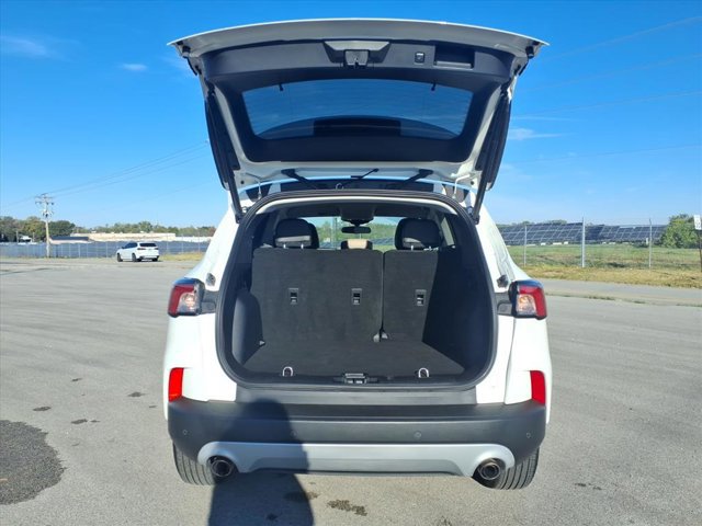 Certified 2022 Ford Escape SEL image 28