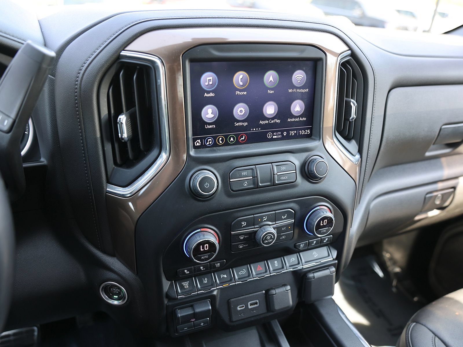 Used 2022 Chevrolet Silverado 2500 LTZ w/ LTZ Plus Package AWD/4WD image 31