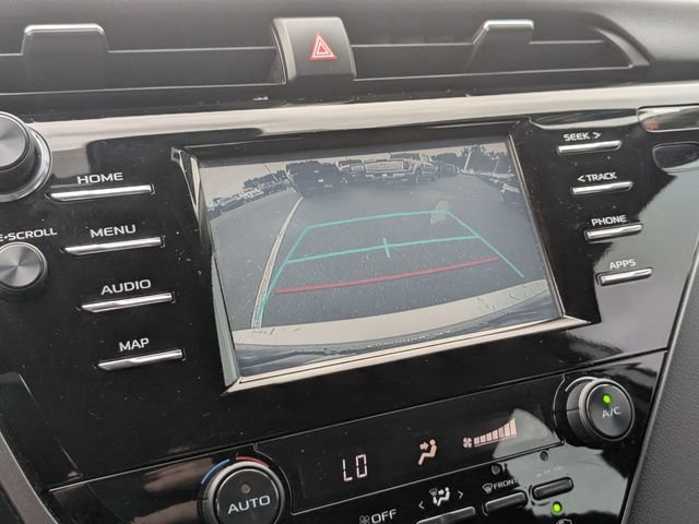 Used 2019 Toyota Camry SE FWD image 16