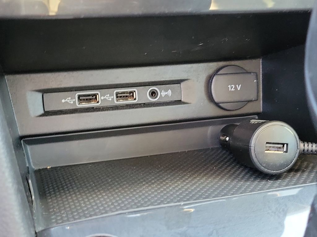 Used 2019 Volkswagen Tiguan SEL Premium image 32