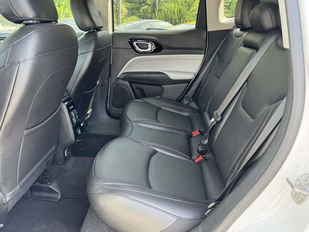 Used 2022 Jeep Compass Limited AWD/4WD image 17