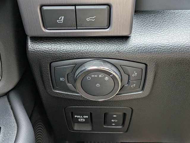 Certified 2018 Ford Expedition Platinum image 19