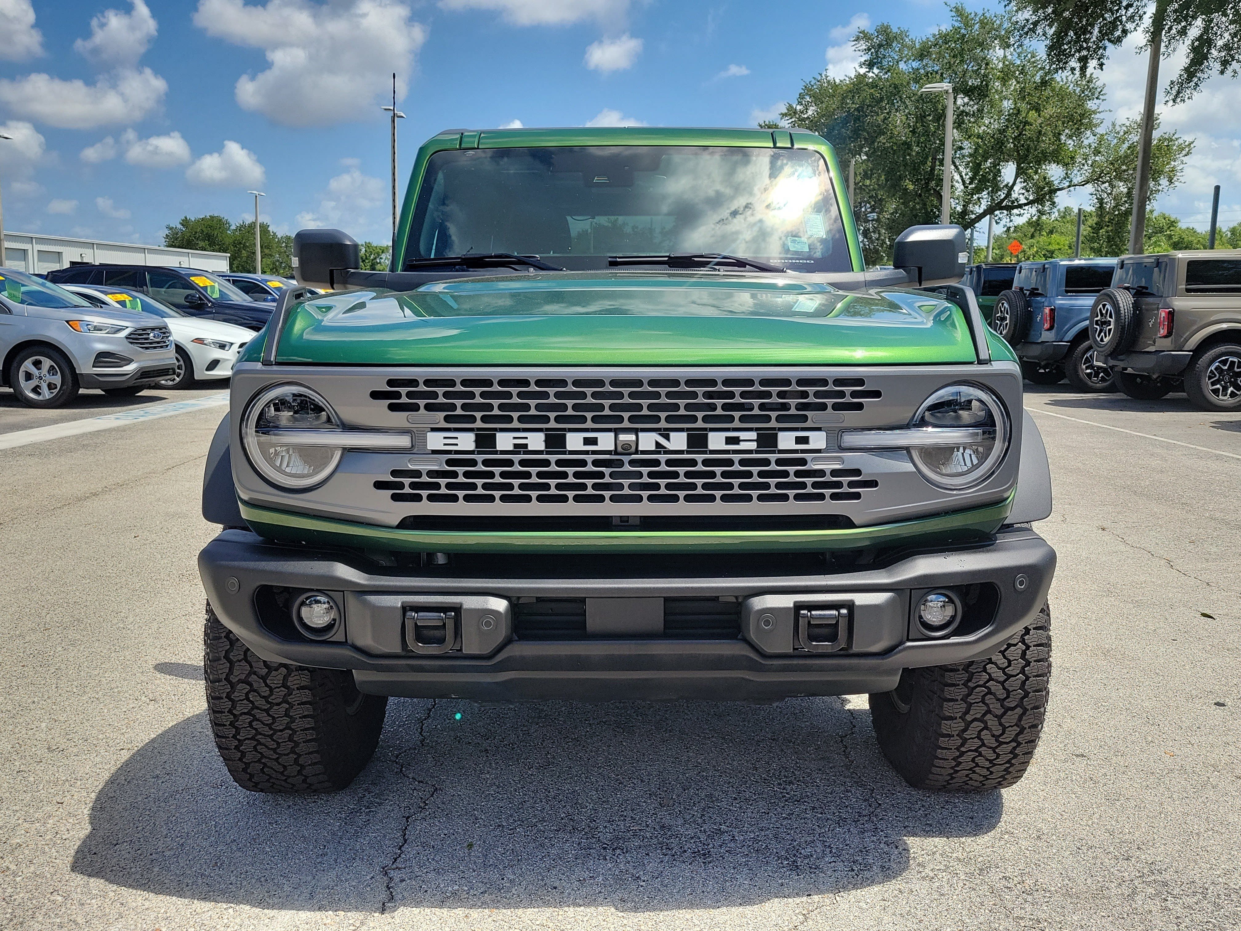 Certified 2025 Ford Bronco Badlands AWD/4WD image 2
