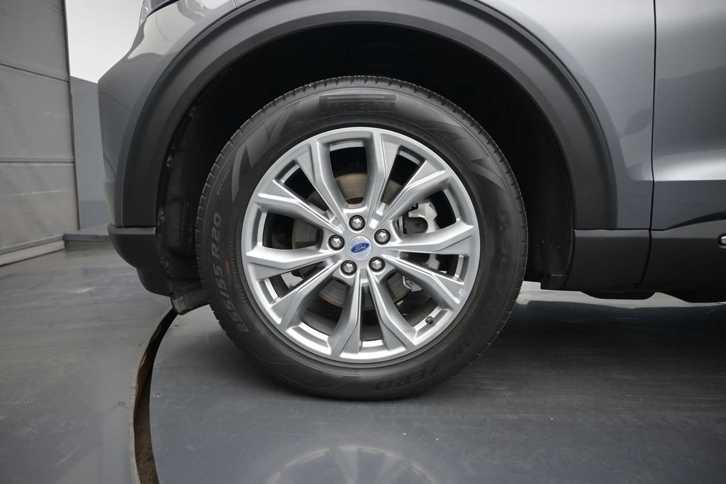 Certified 2023 Ford Explorer XLT w/ Equipment Group 202A RWD image 28