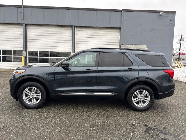 Certified 2023 Ford Explorer XLT w/ Equipment Group 202A AWD/4WD image 3