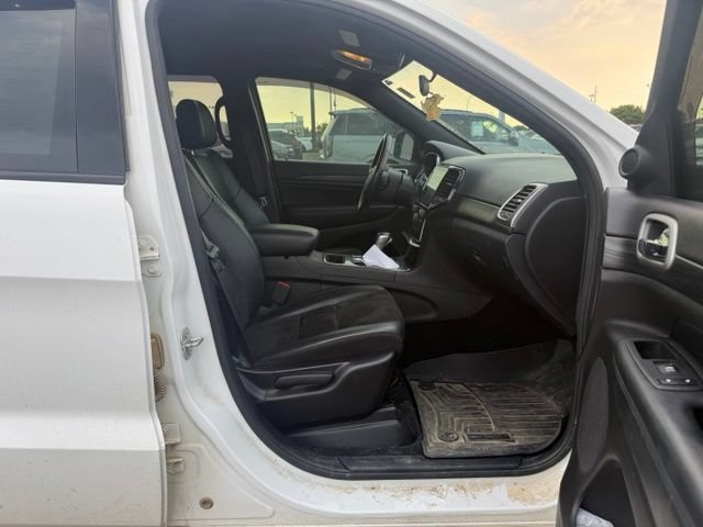 Used 2021 Jeep Grand Cherokee Laredo X AWD/4WD image 13