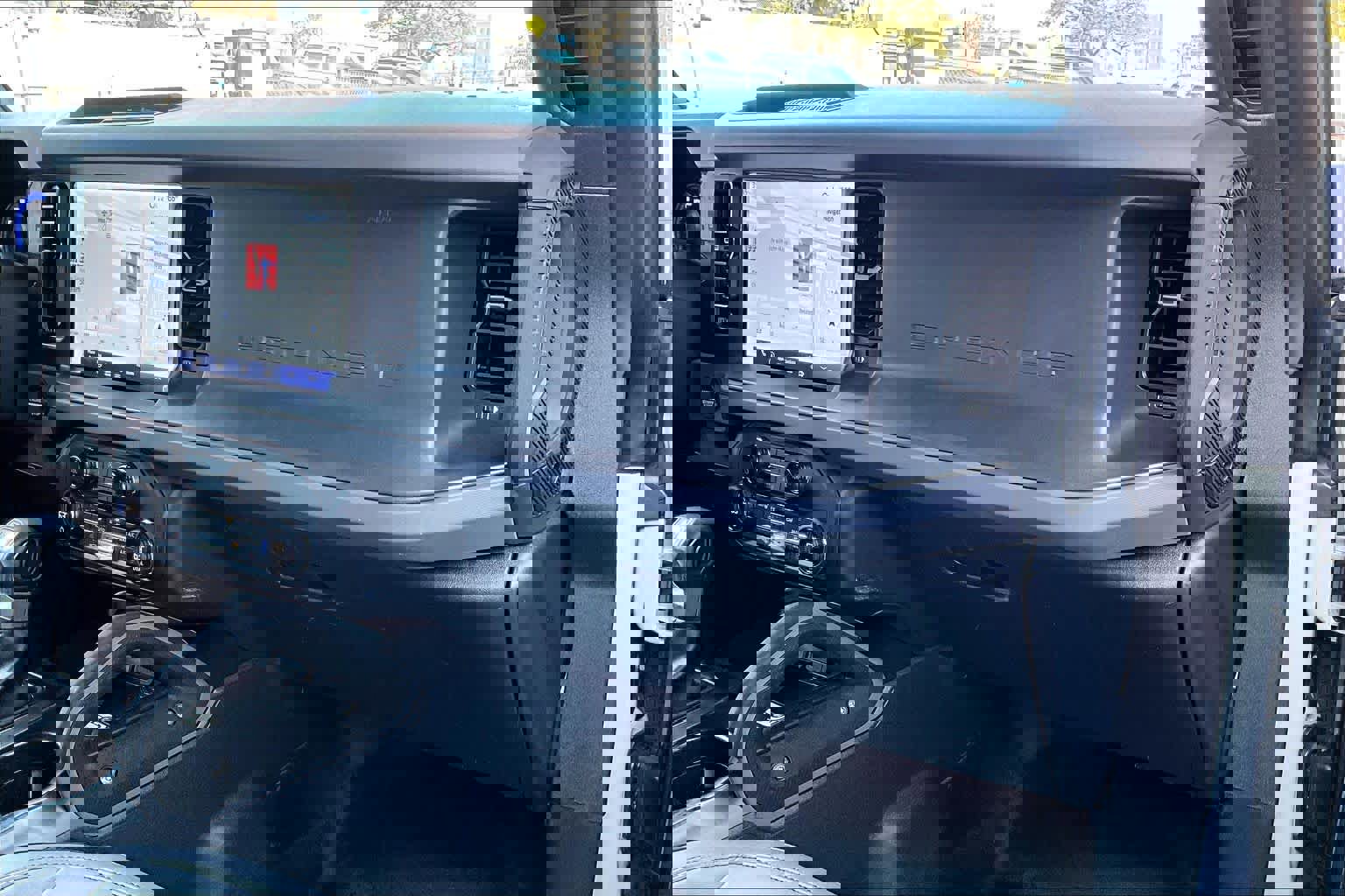 Certified 2024 Ford Bronco Big Bend image 19