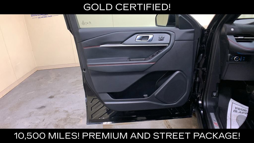 Certified 2025 Ford Explorer ST-Line w/ Premium Package AWD/4WD image 30