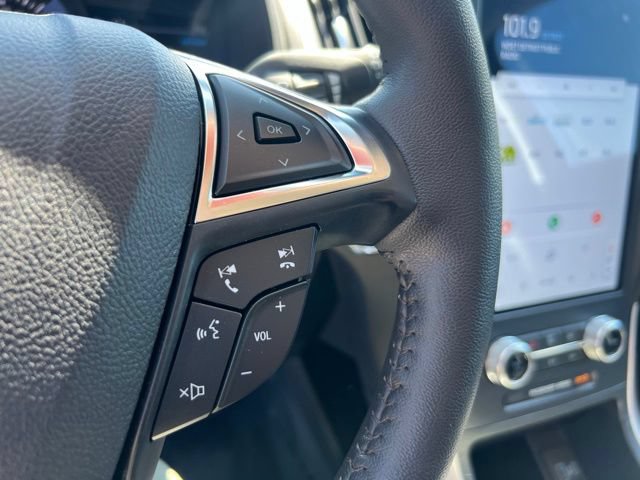 Certified 2024 Ford Edge SEL w/ Convenience Package AWD/4WD image 9