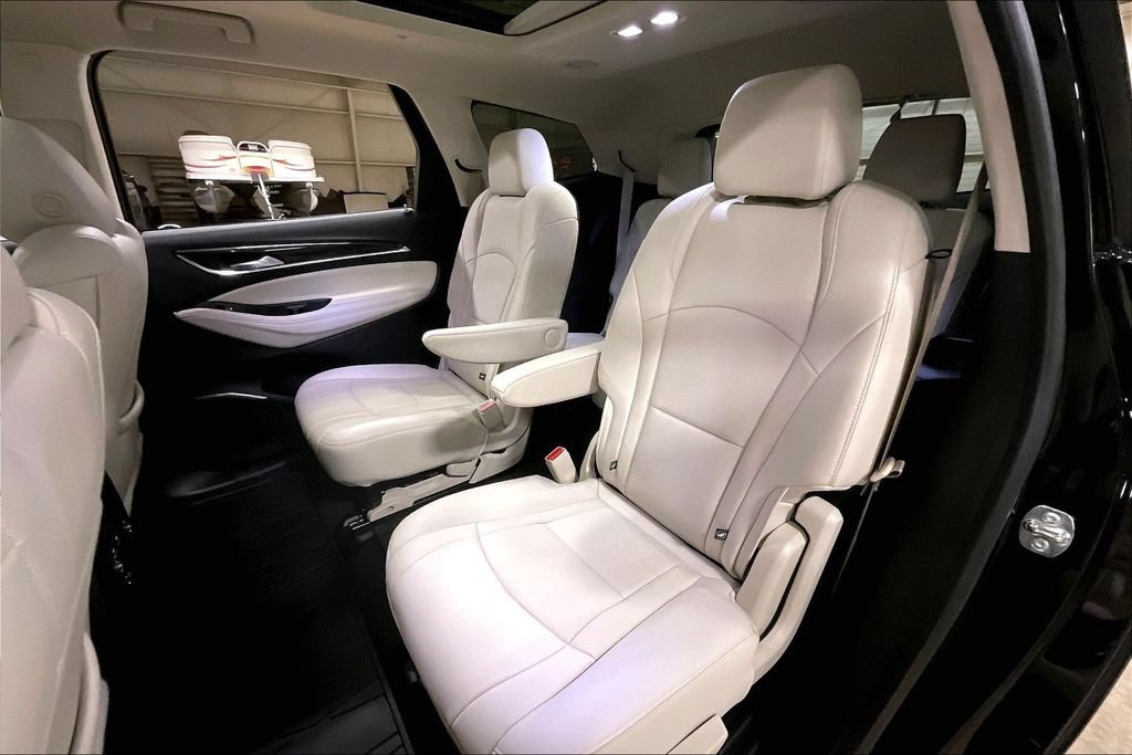 Used 2024 Buick Enclave Essence w/ Experience Buick Package AWD/4WD image 25