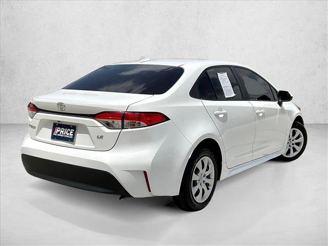 Used 2024 Toyota Corolla LE FWD image 2