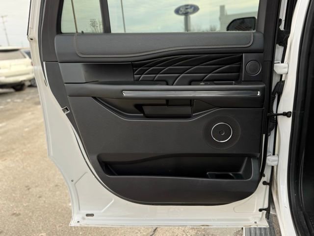Certified 2019 Ford Expedition Max Platinum image 16