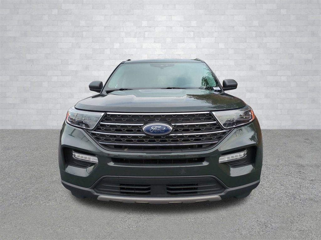 Certified 2022 Ford Explorer XLT w/ Equipment Group 202A image 8