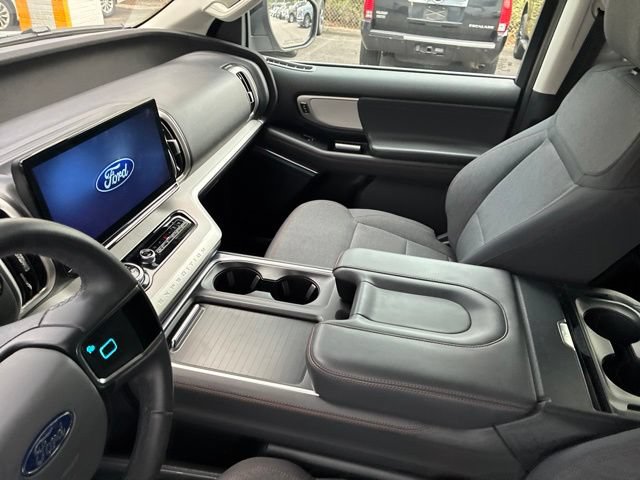 Certified 2025 Ford Expedition Active RWD image 70