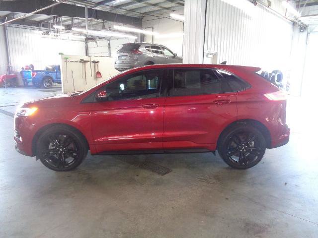 Certified 2022 Ford Edge ST w/ Equipment Group 401A image 2